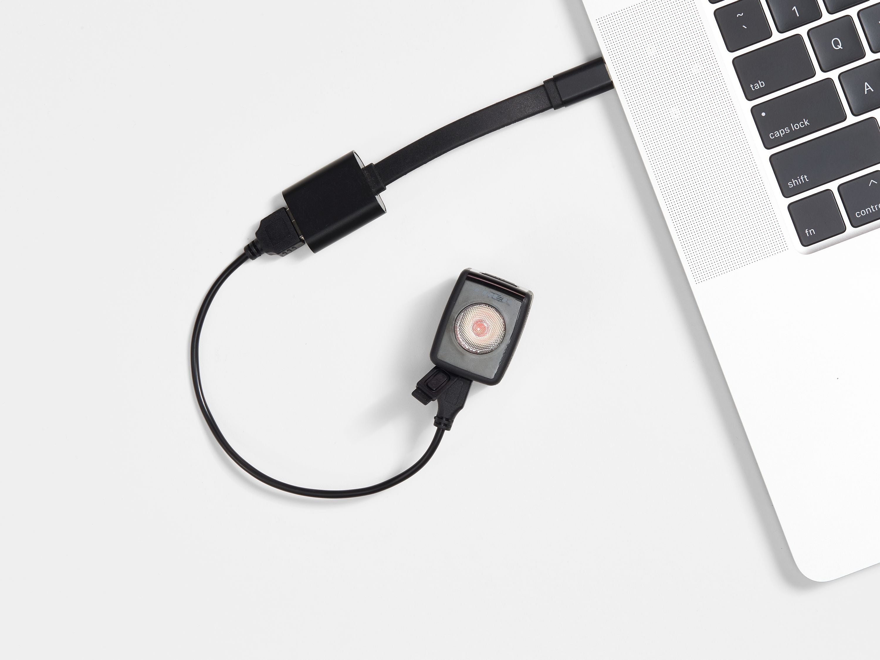 Trek Takavalo Flare RT – USB-ladattava 90 lumen takavalo, 2 km näkyvyys