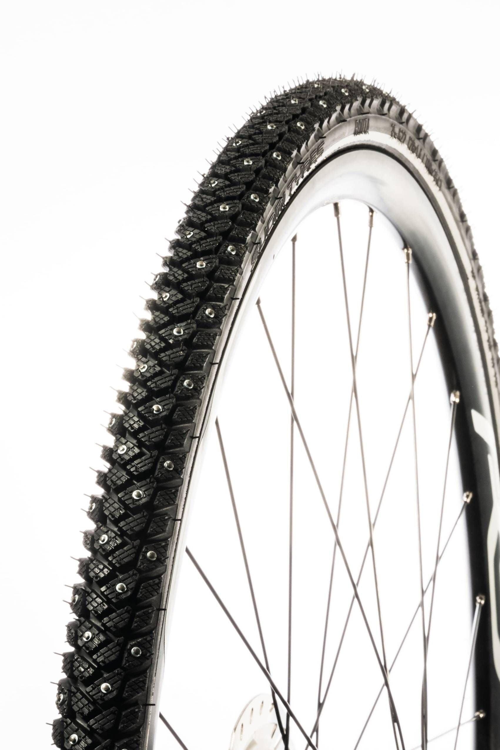 Suomi Tyres Routa W176 – Nastarengas 20x1.75, 176 teräsnastaa, talvi