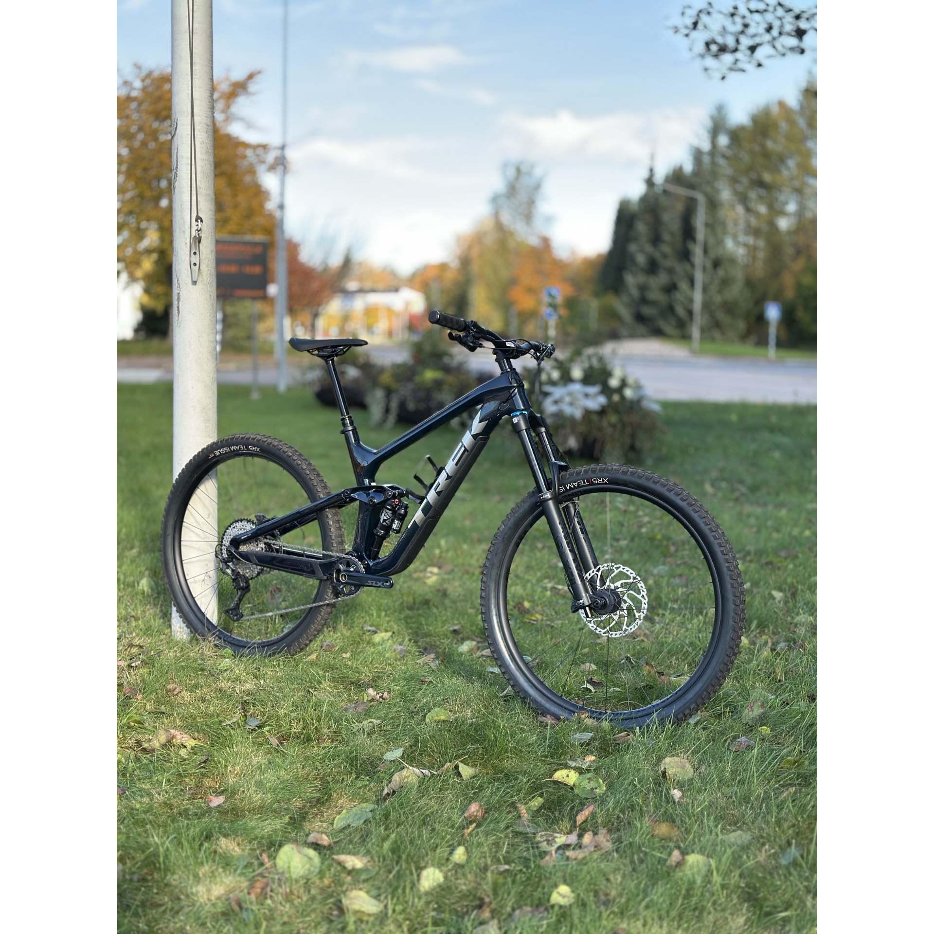 Trek Slash 9.7 Gen 5