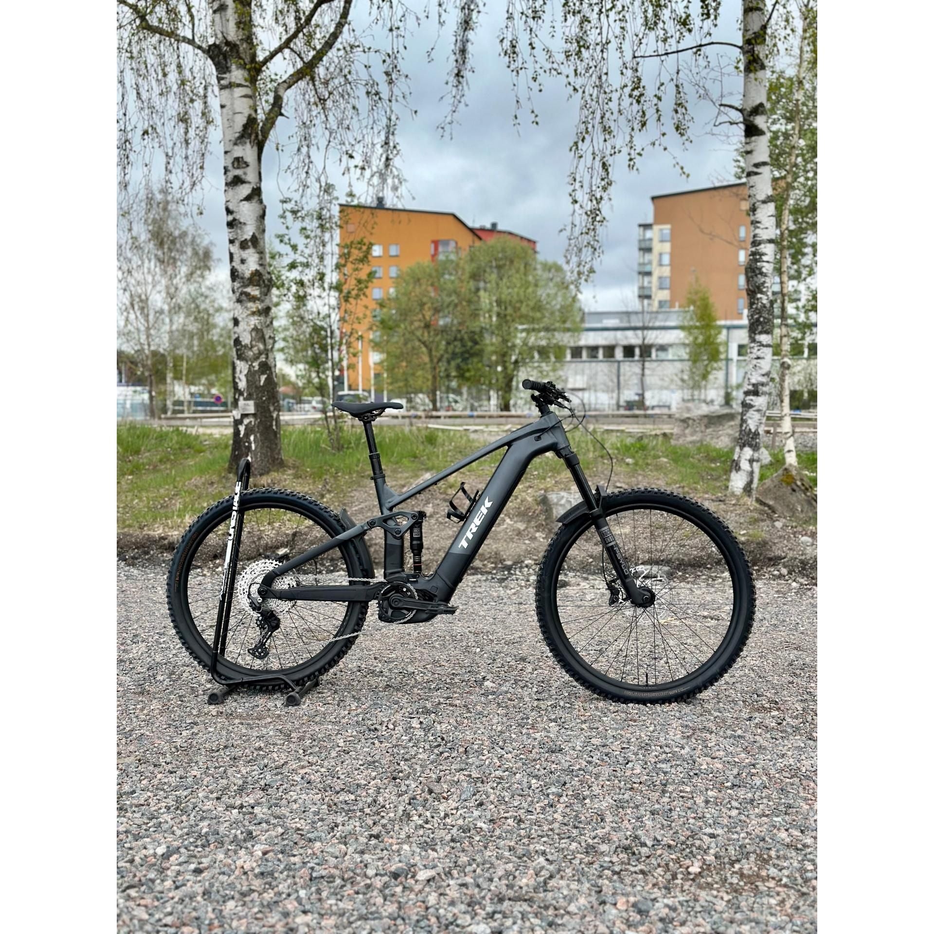 Trek Rail+ 5 Gen 5 – Sähkömaastopyörä, 120 Nm, 800 Wh