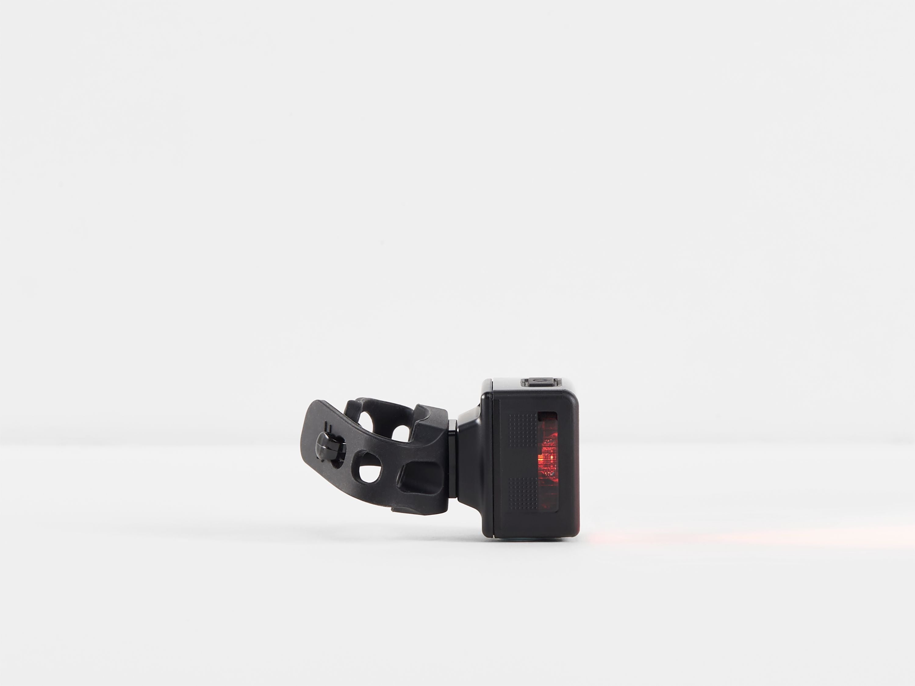Trek Takavalo Flare RT – USB-ladattava 90 lumen takavalo, 2 km näkyvyys