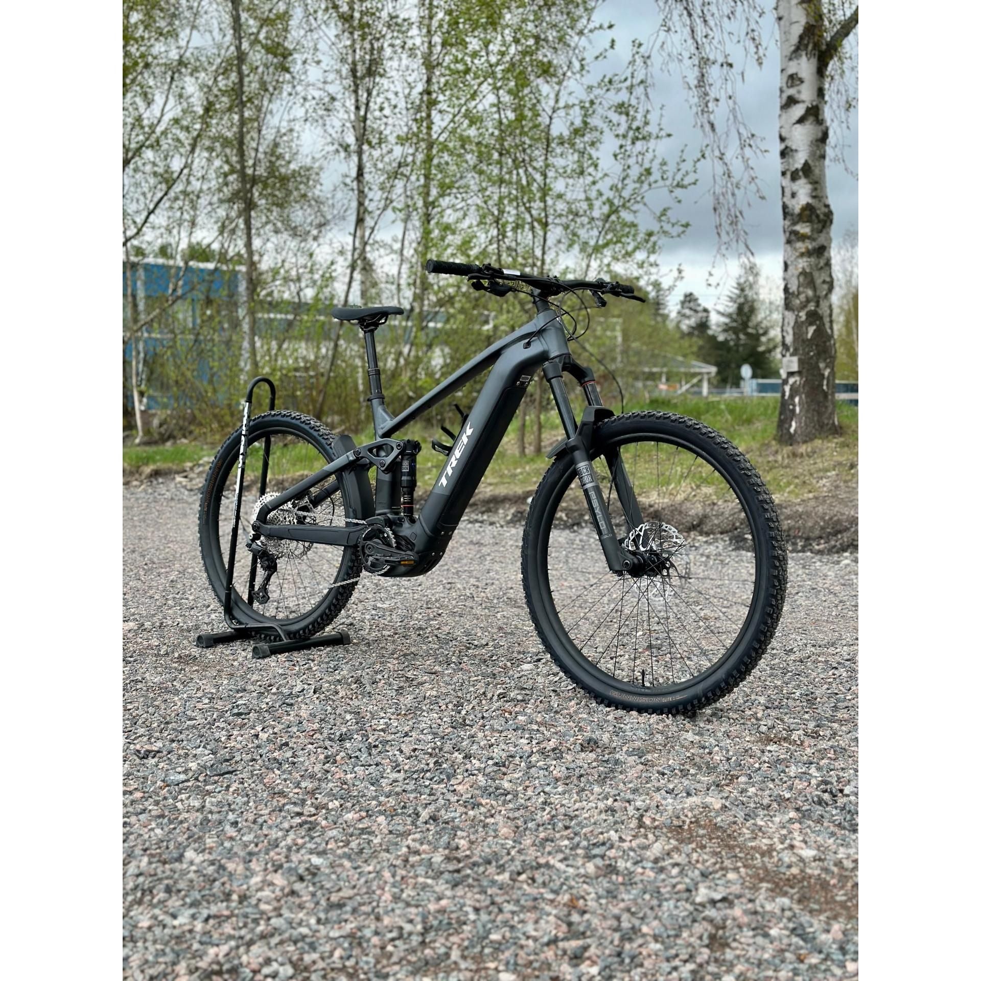 Trek Rail+ 5 Gen 5 – Sähkömaastopyörä, 120 Nm, 800 Wh