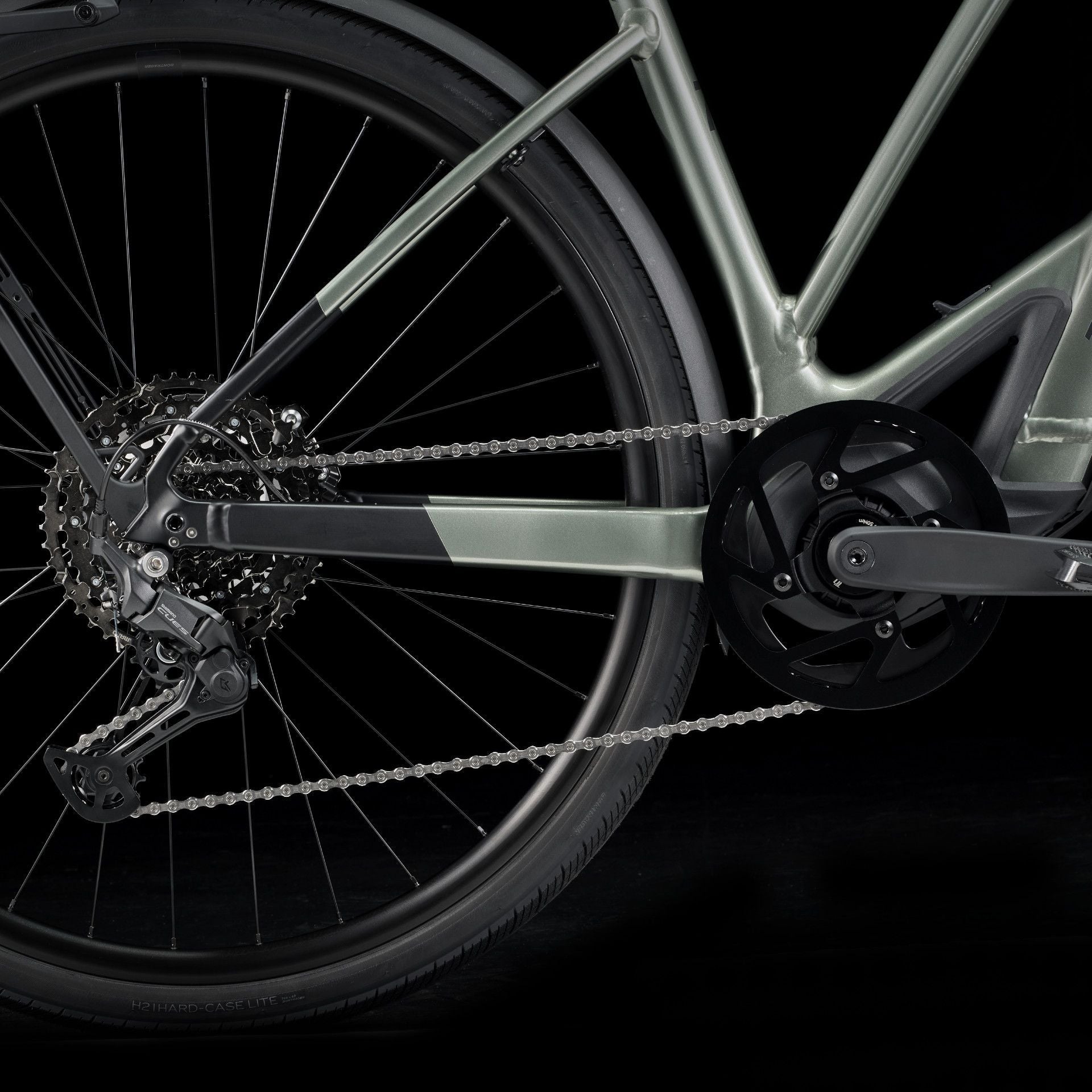 Trek FX+ 7 Mid-step – Fitness-e-pyörä, 50 Nm, 360 Wh