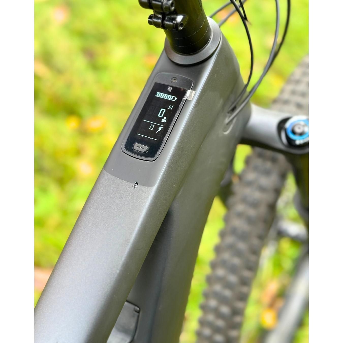 Trek Fuel EXe 9.5 – Täysjousitettu eMTB, 50 Nm, 150 mm etujousitus
