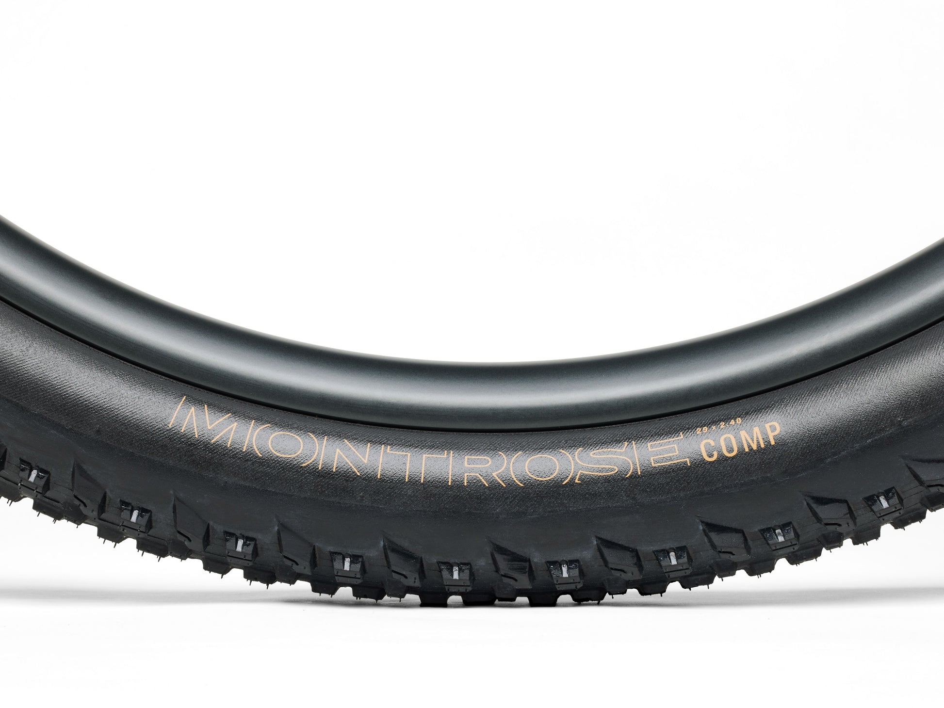 Bontrager Montrose Comp XR MTB 29x2.4"