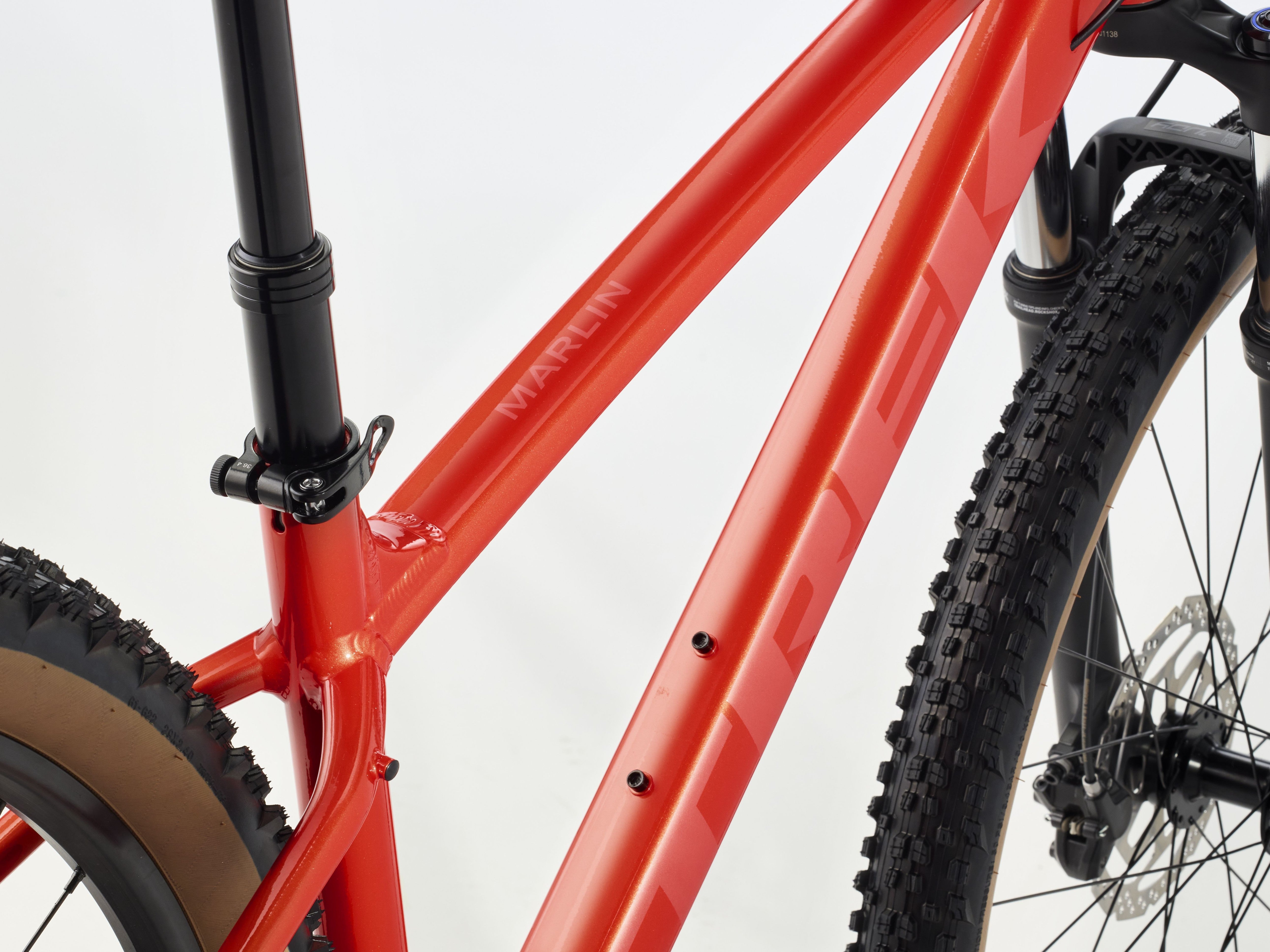 Trek Marlin 6 S 27.5  Lava