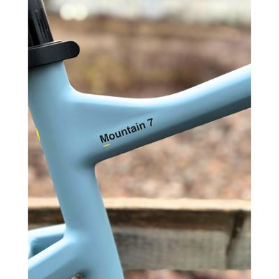 Hepha Mountain 7 Performance harmaansininen sähkömaastopyörä