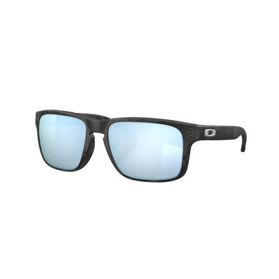 Oakley Holbrook