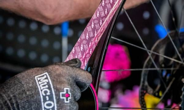 Tubeless-teipit